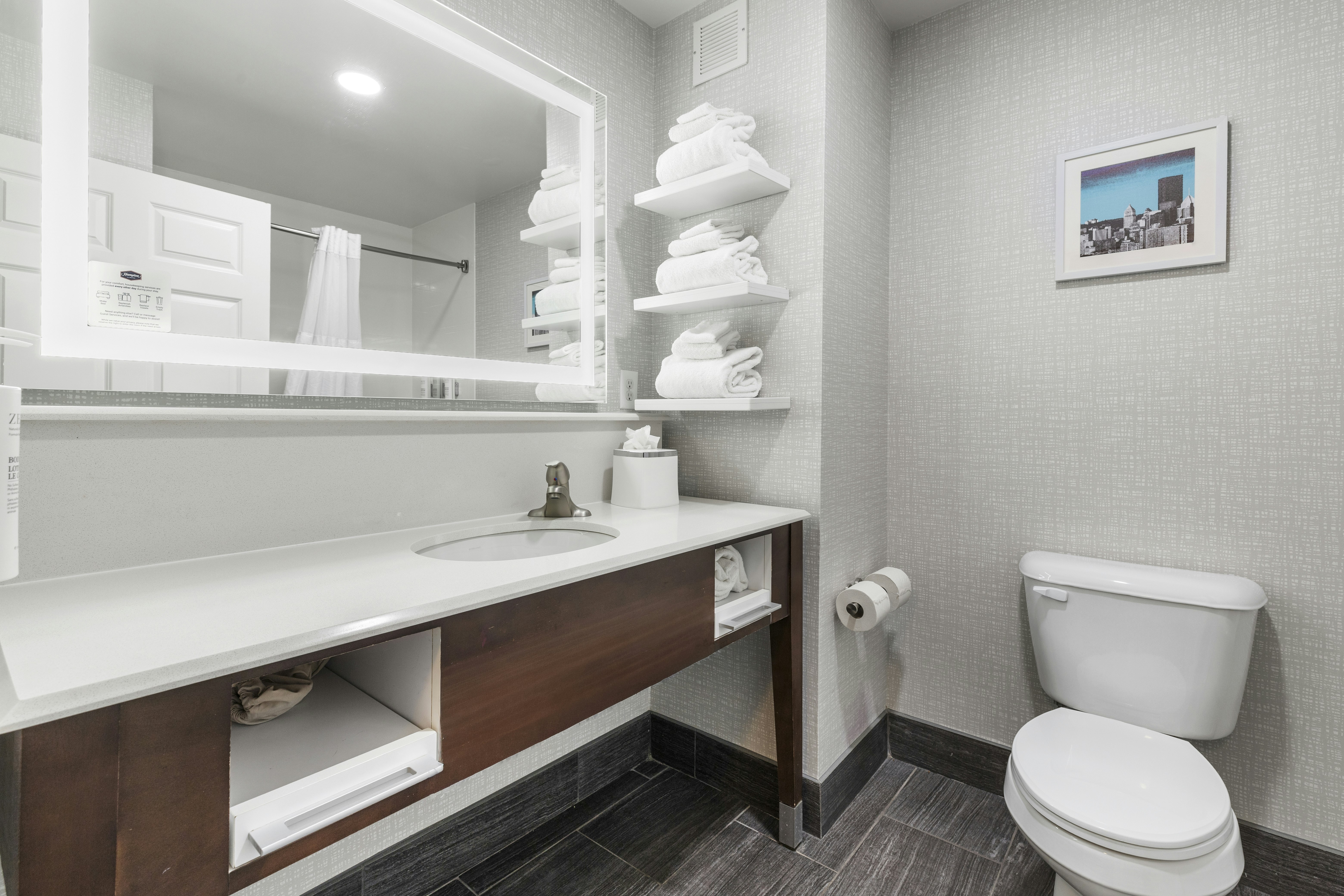 غرفة بسريرين كوين، Hampton Inn Salem 8/10