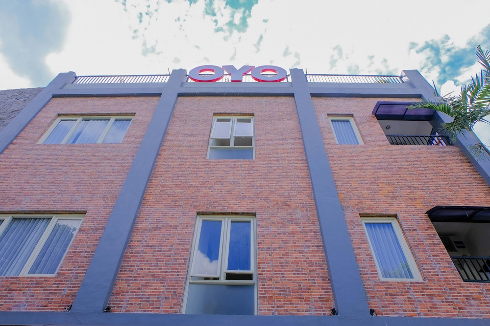 OYO 354 32 Guest House 2/40