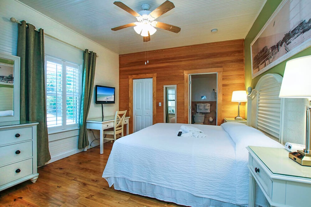 Island Inn 20/43