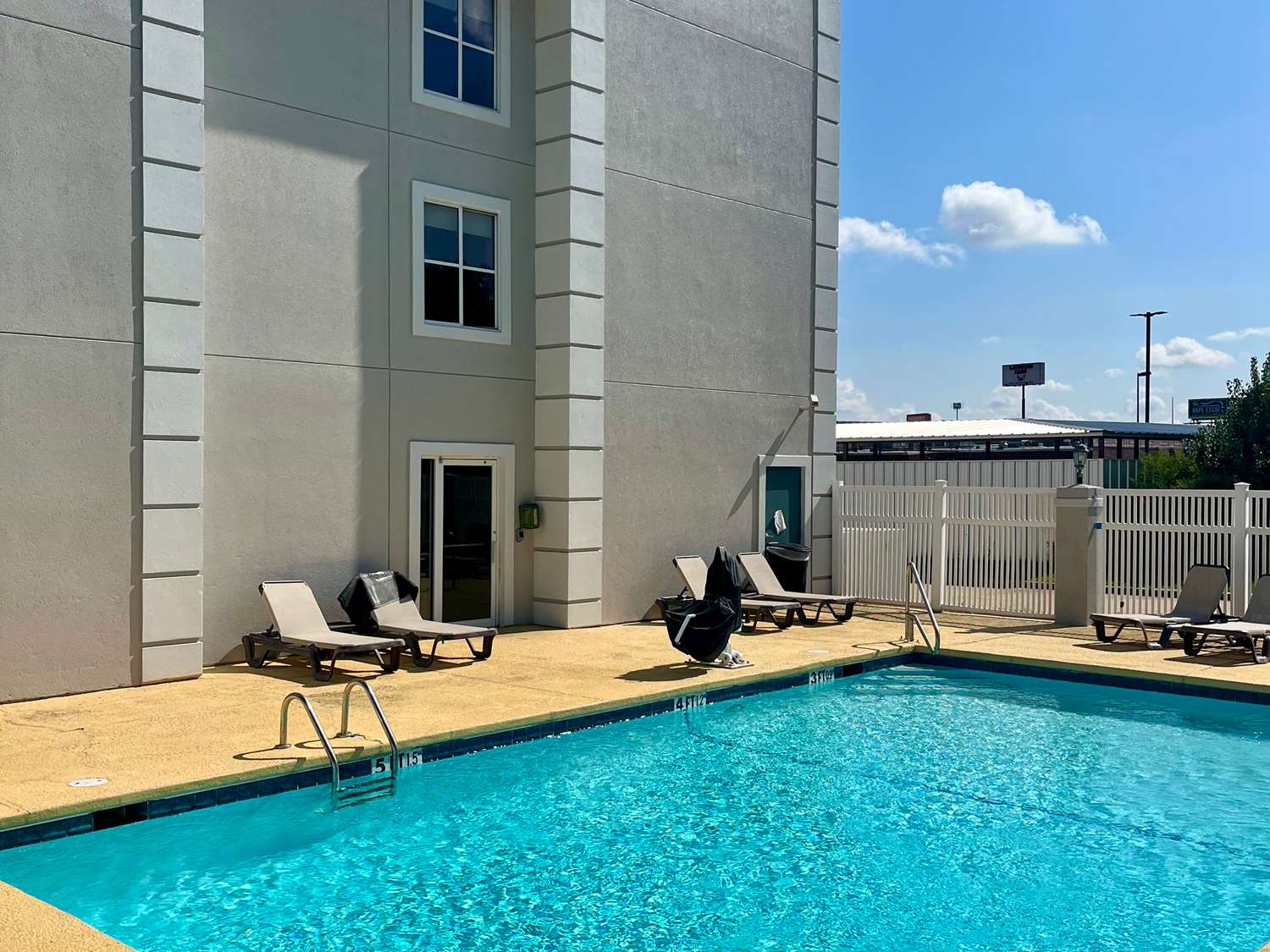 Quality Inn & Suites West Monroe 10/46