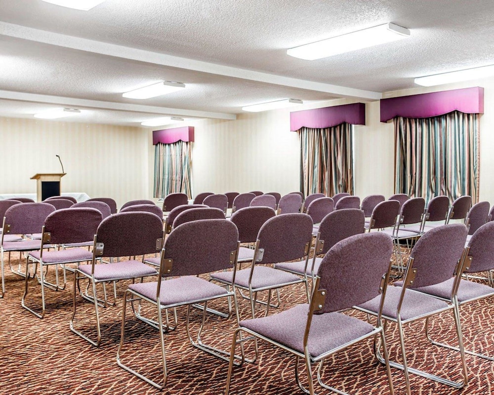 Quality Inn Marietta near Dobbins ARB 33/37