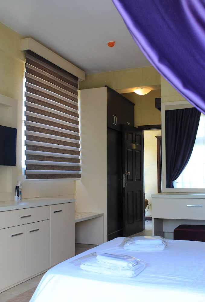 Lapida Garden Hotel 20/48