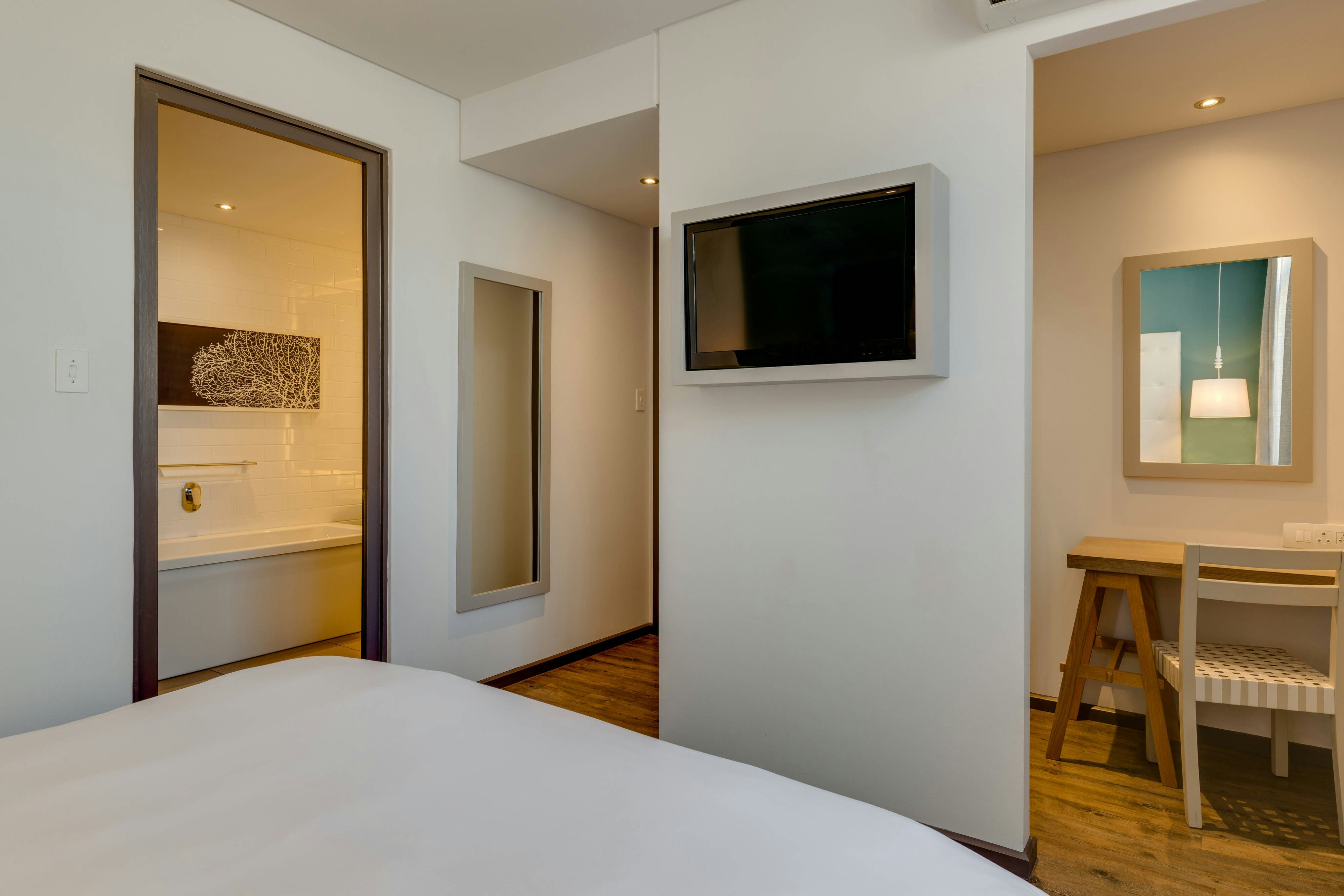 Protea Hotel by Marriott Cape Town Sea Point 2/38