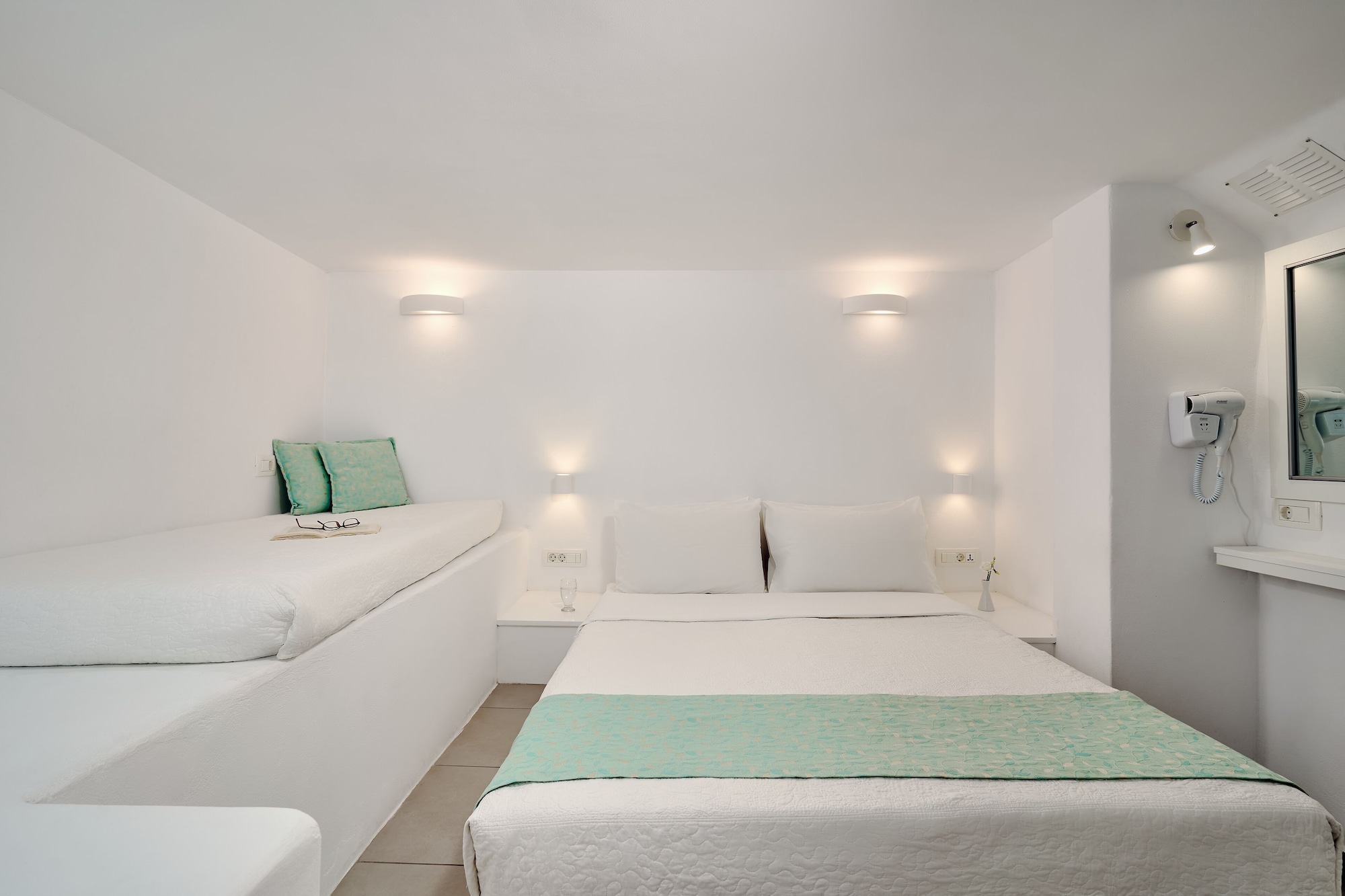 INTERIOR, DELUXE, APARTMENT, CALDERA VIEW, OUTDOOR JETTED TUB