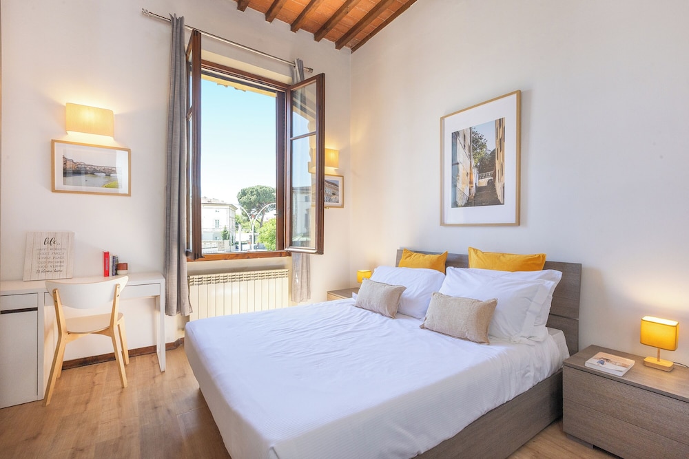 Rental In Rome Rosselli Palace Deluxe 3 Apartment 8/50