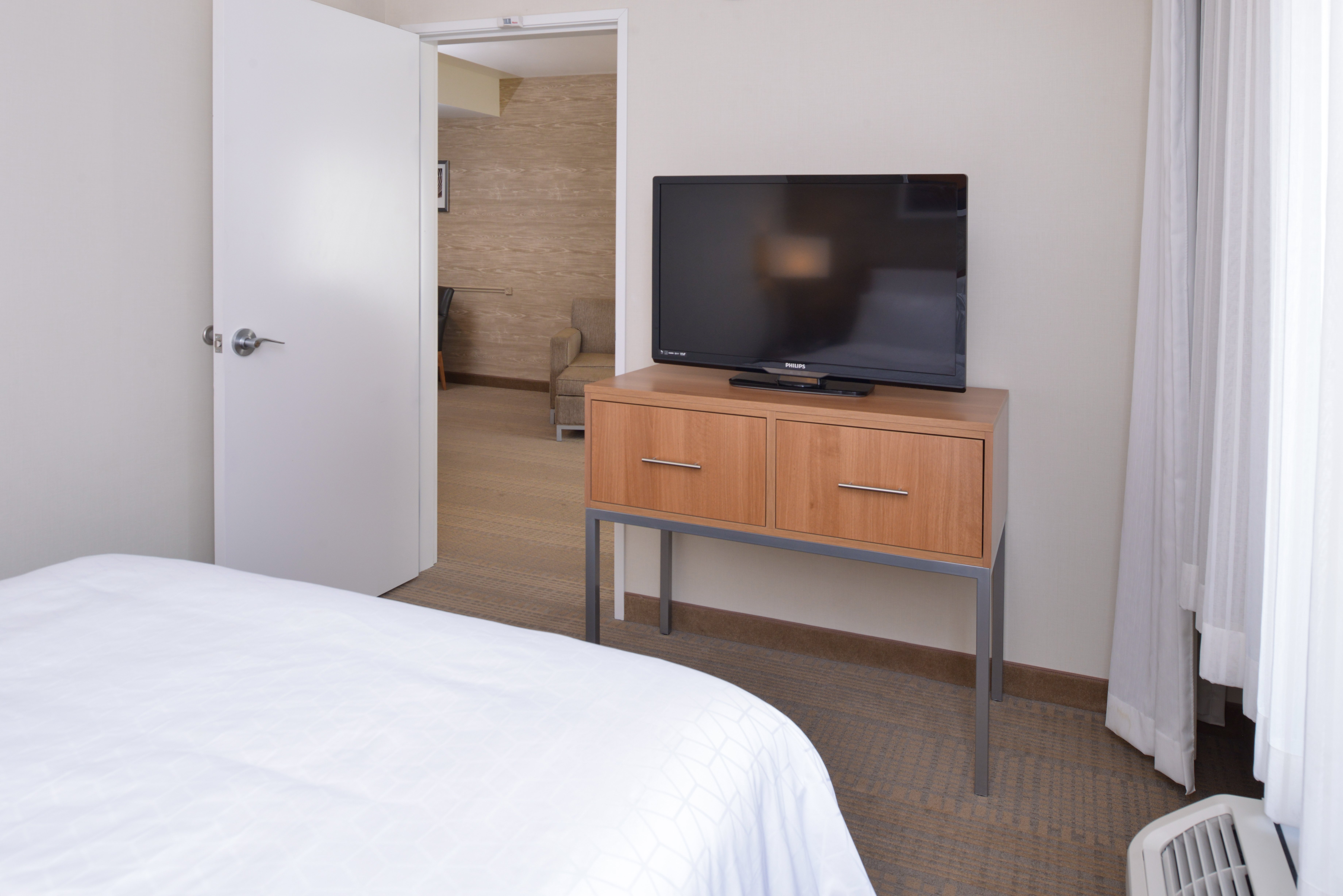 Holiday Inn Express Suites Pocatello 28/97