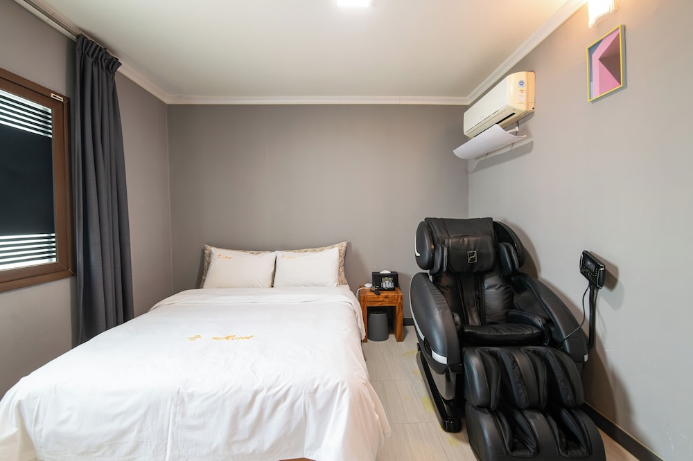 Gung Tourist Hotel 22/52