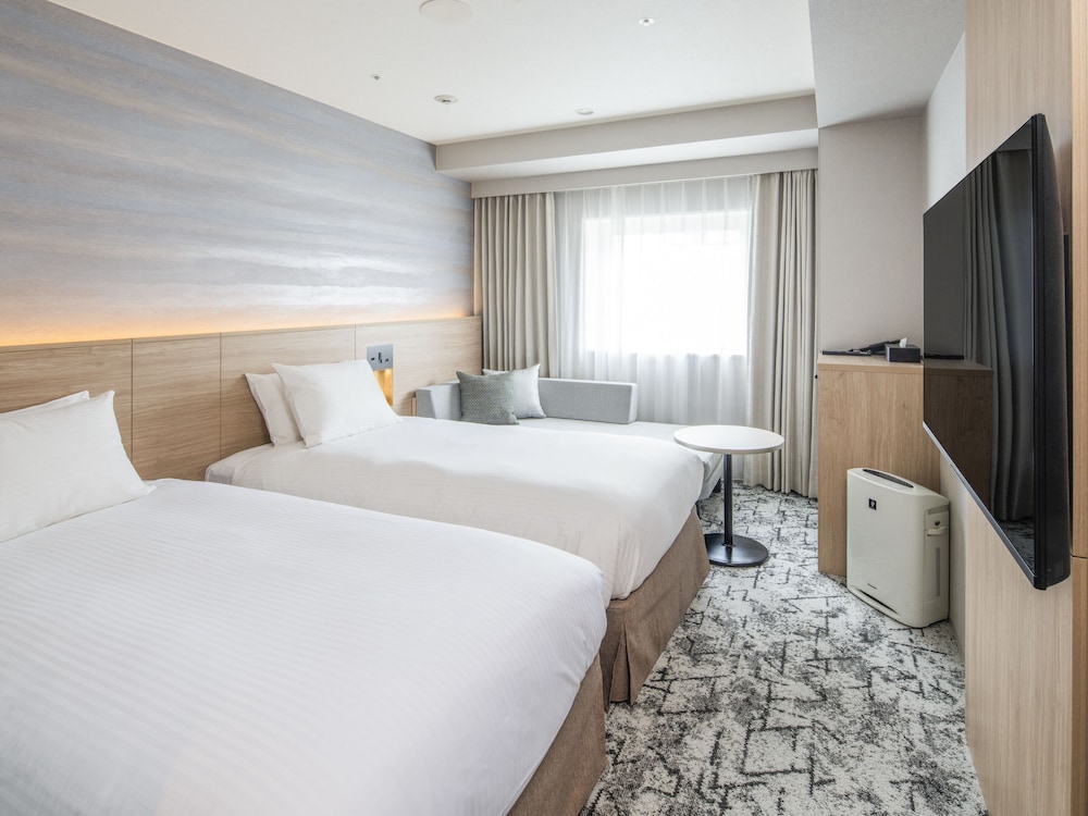 Renovated, Superior, Twin Beds, Sofa
