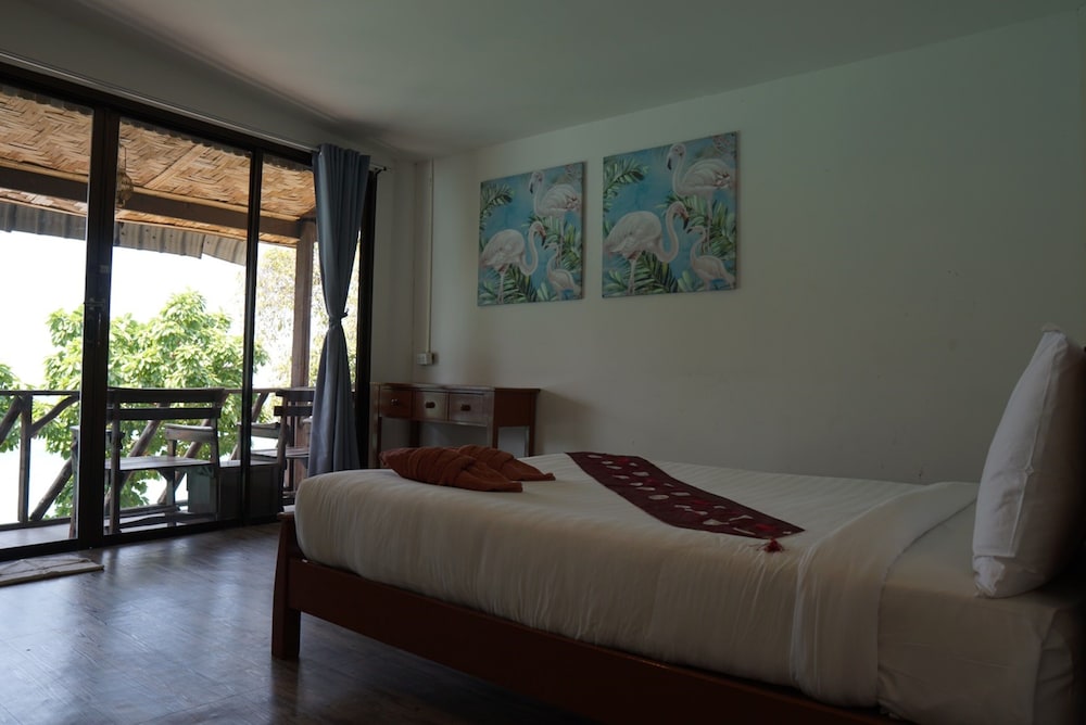 Phi Phi Cozy Seafront Resort 35/67