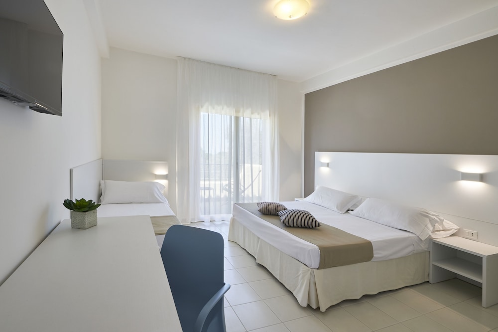 CDSHotels Terrasini 24/70