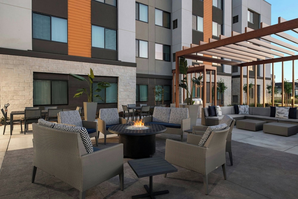 Residence Inn by Marriott Sacramento Cal Expo 54/68