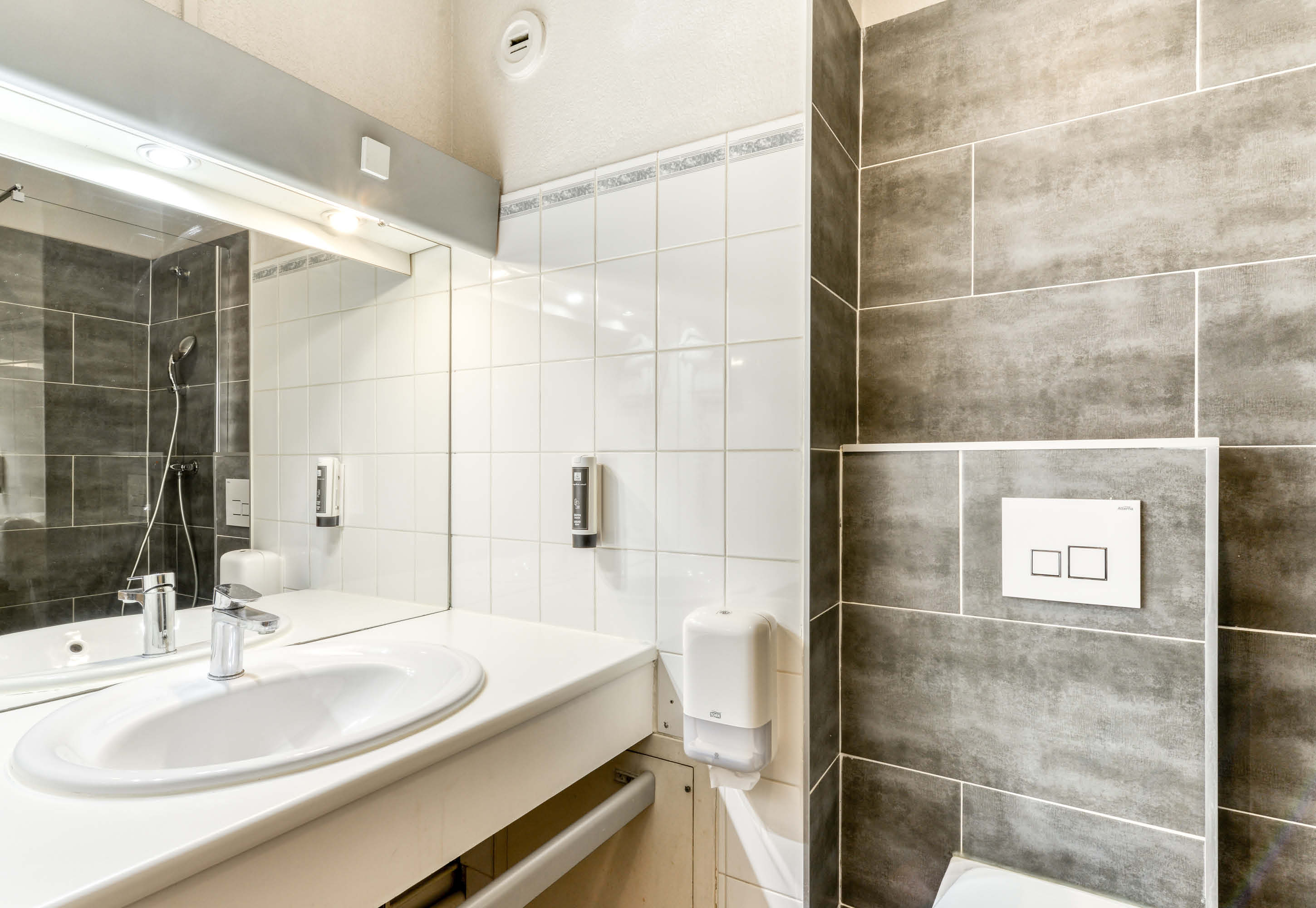 غرفة ثلاثية لذوي الإعاقة، B&B Hotel Montpellier Vendargues 3/3