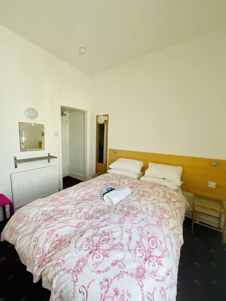 ECONOMY, DOUBLE BED