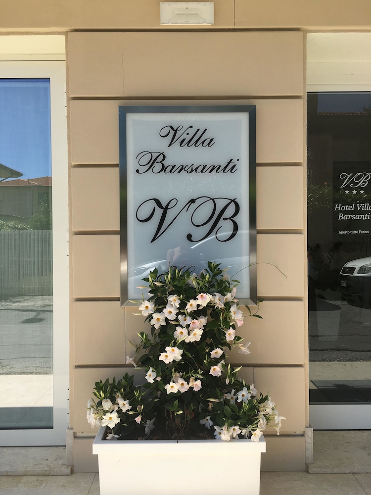Hotel Villa Barsanti 9/50