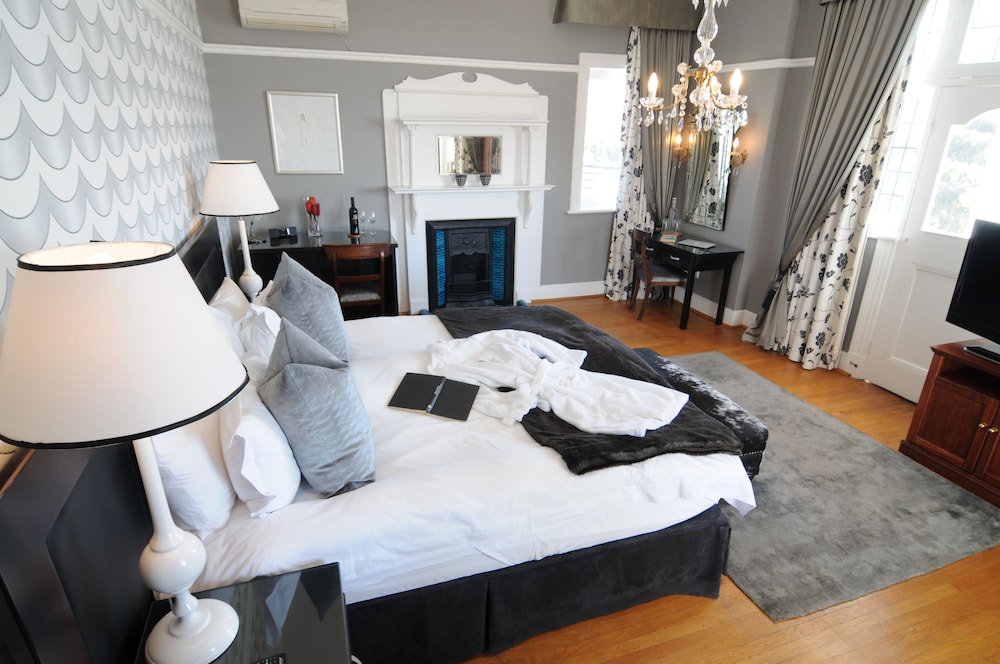 Abbey Manor Luxury Guesthouse 54/70