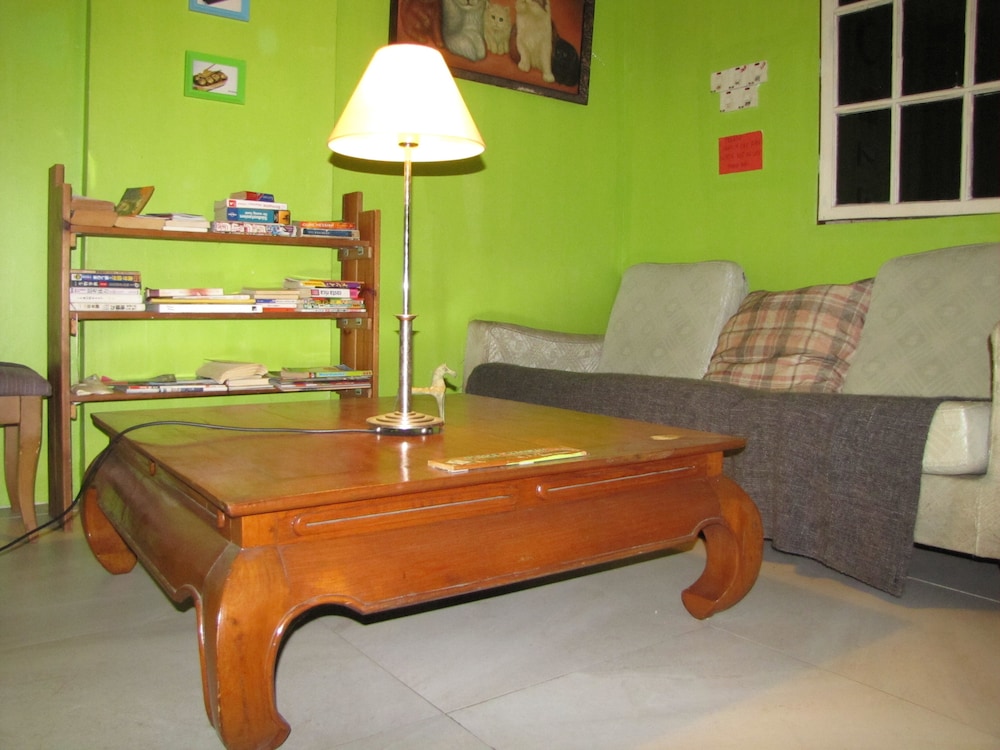 OASIS GUEST HOUSE 17/43