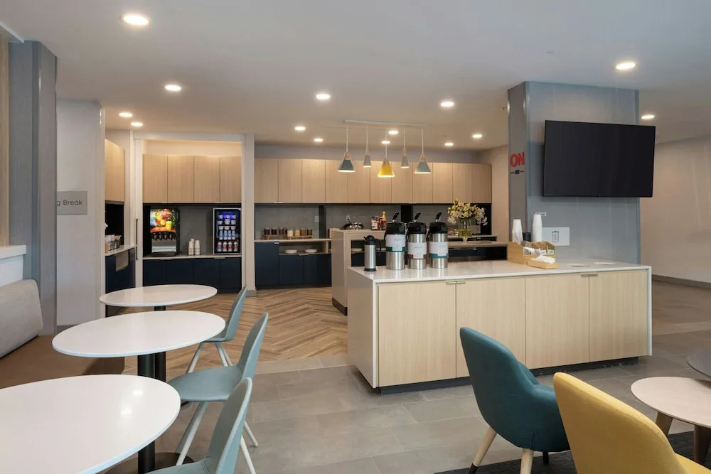 Towneplace Suites By Marriott North Little Rock 17/23