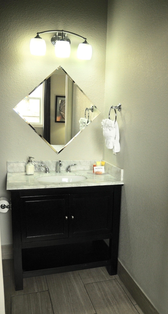 The Dilworth Inn Suites 45/46