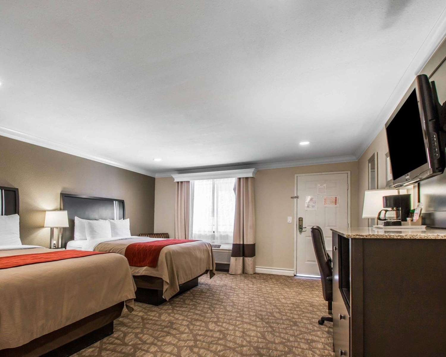 Quality Inn Downey 23/33