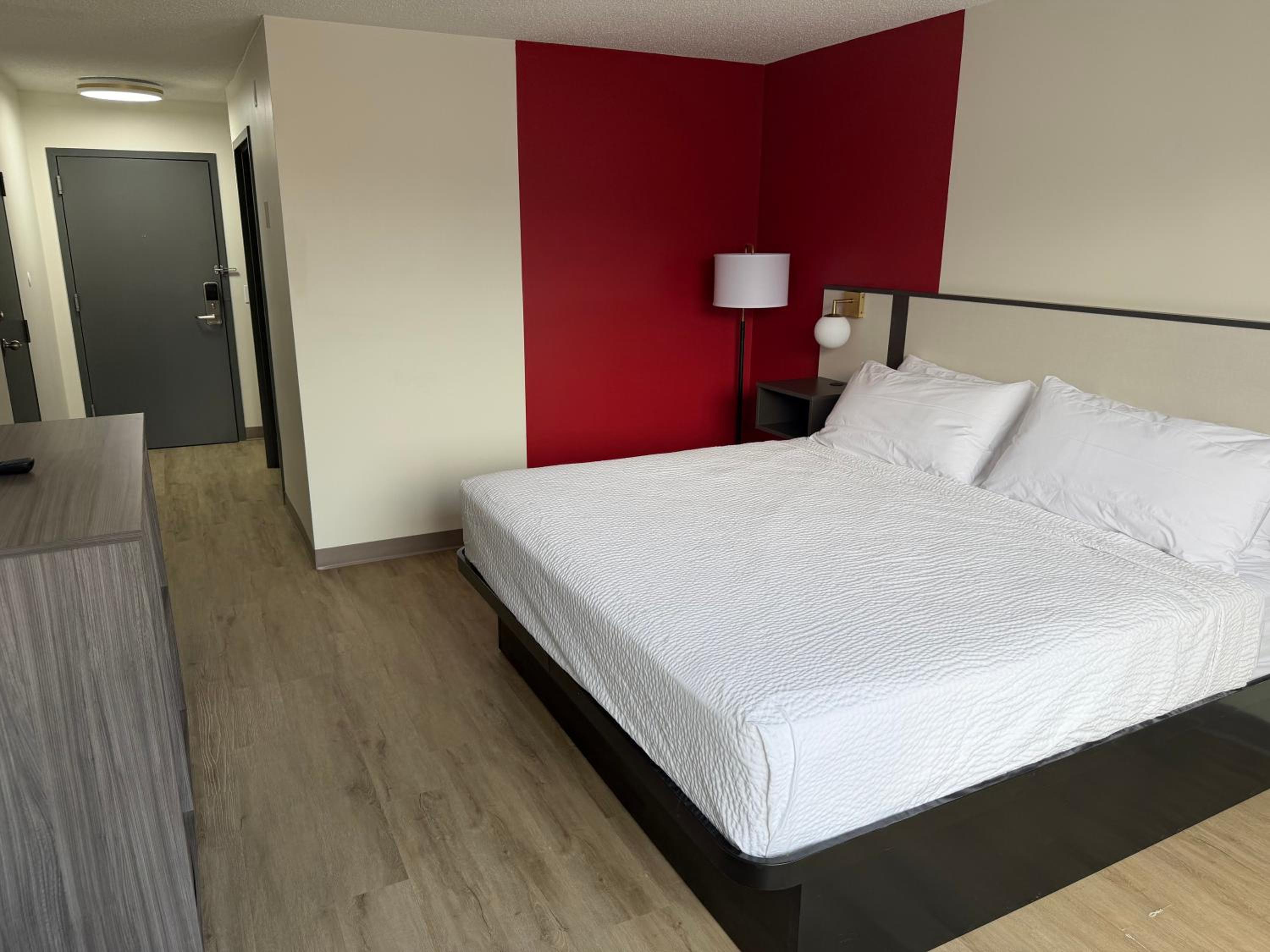 Room, King Bed