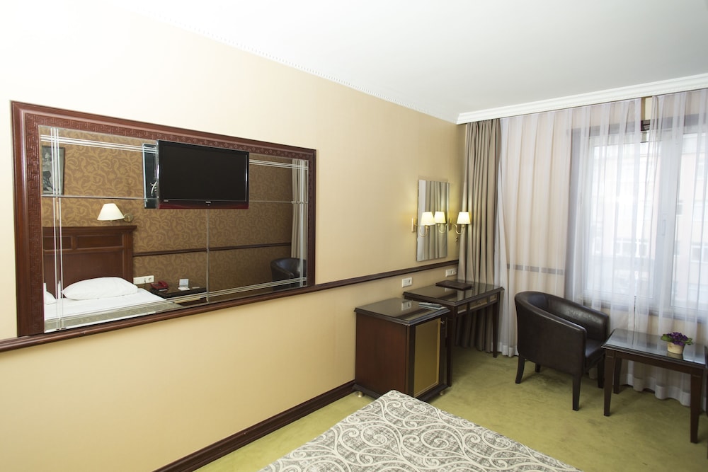 Topkapi Inter Istanbul Hotel 5/69