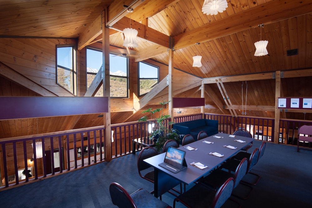 Skotel Alpine Resort 63/72