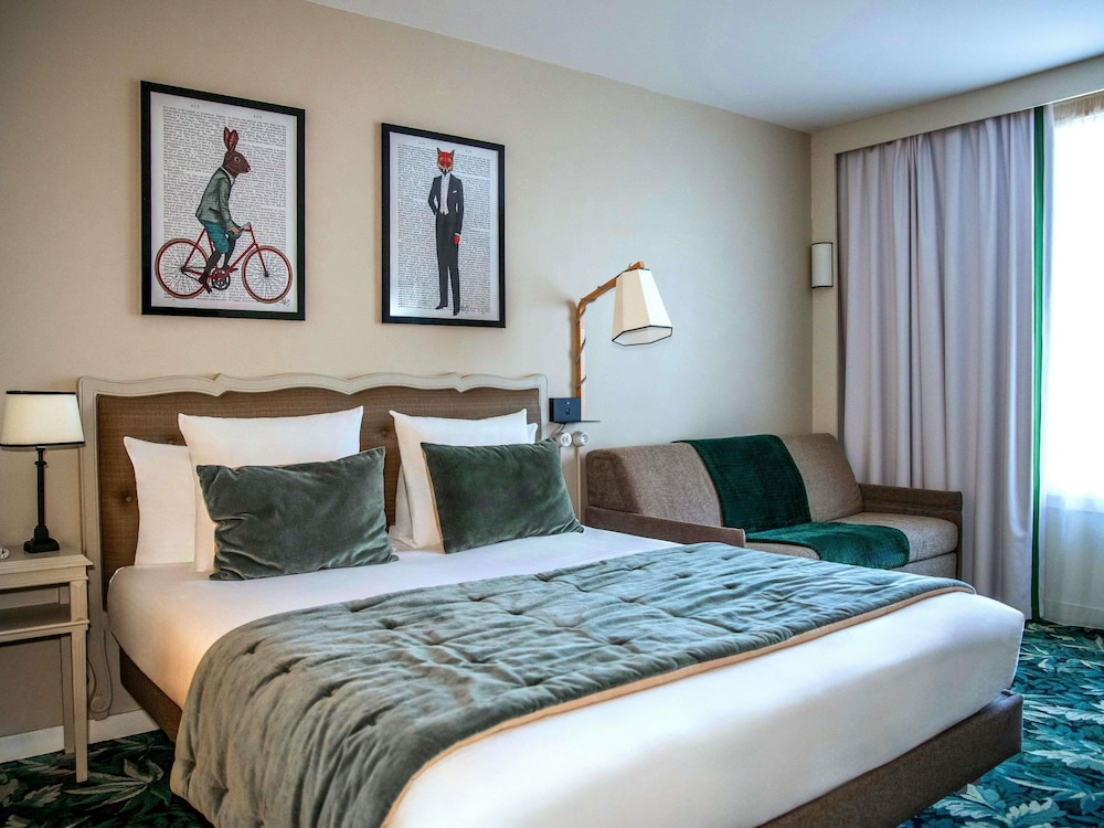 NOVOTEL CHATEAU DE MAFFLIERS 25/79