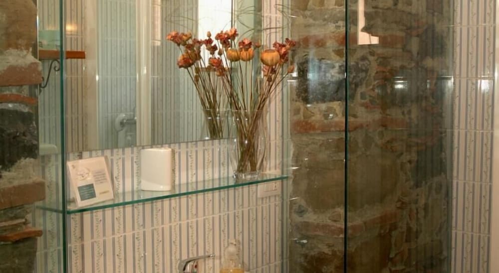 Antico Borgo 50/50