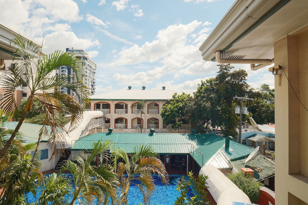 Orchid Inn Resort 4/57