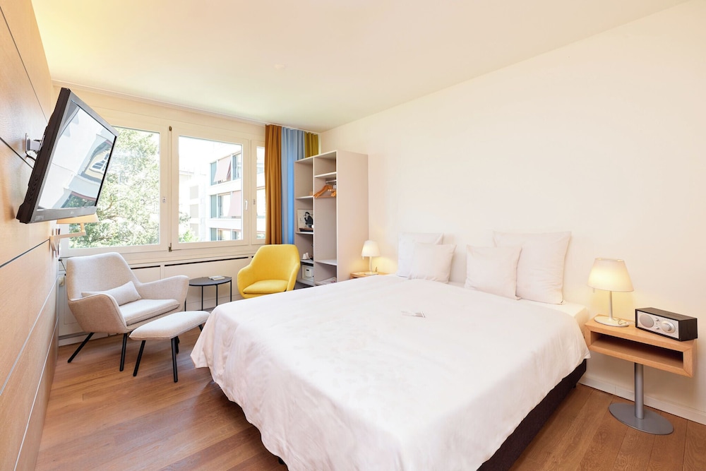 COMFORT, DOUBLE BED