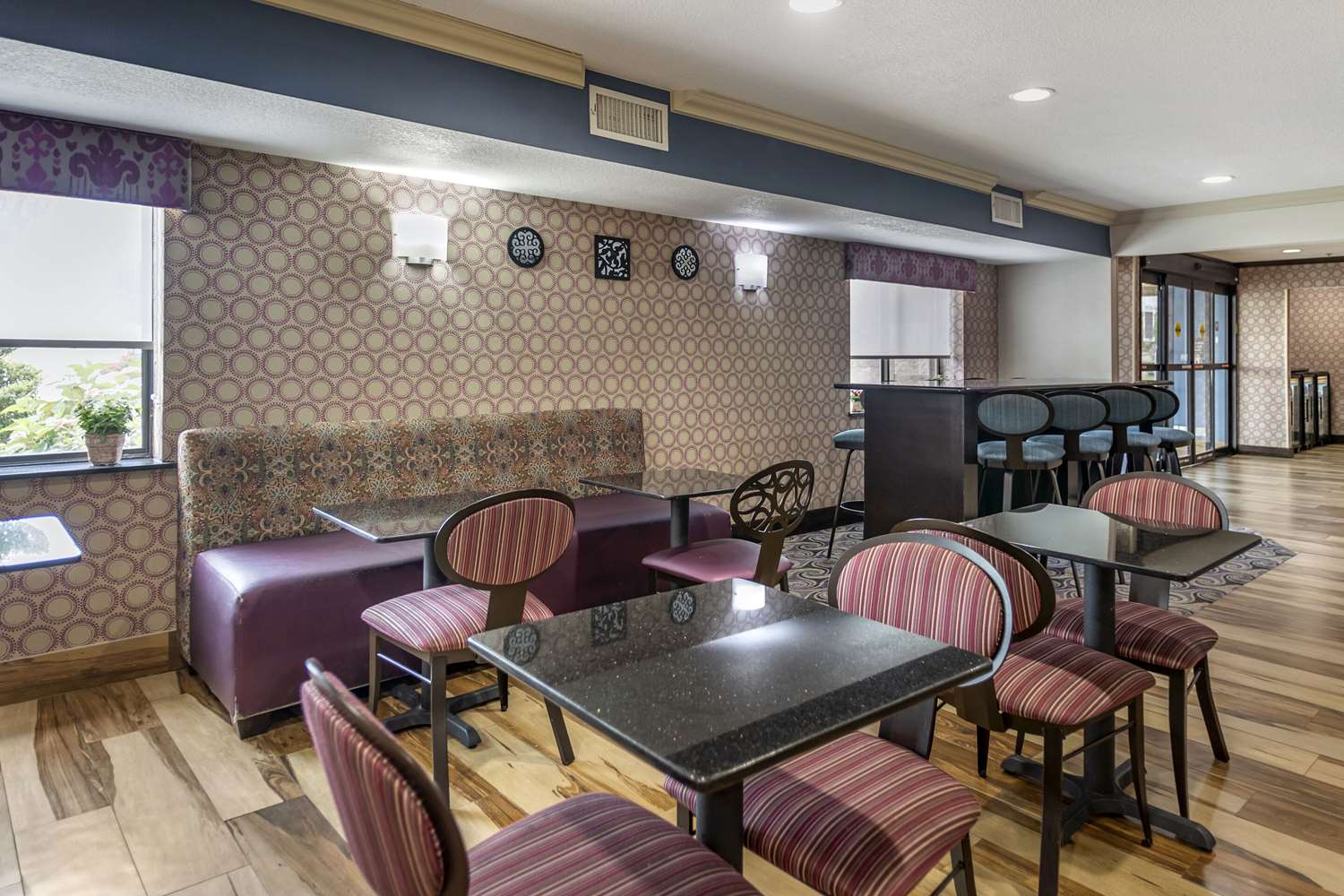 Comfort Inn Tulsa Midtown 12/18