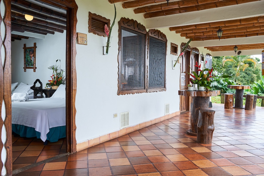 Hacienda Combia Ex Sercotel 8/50