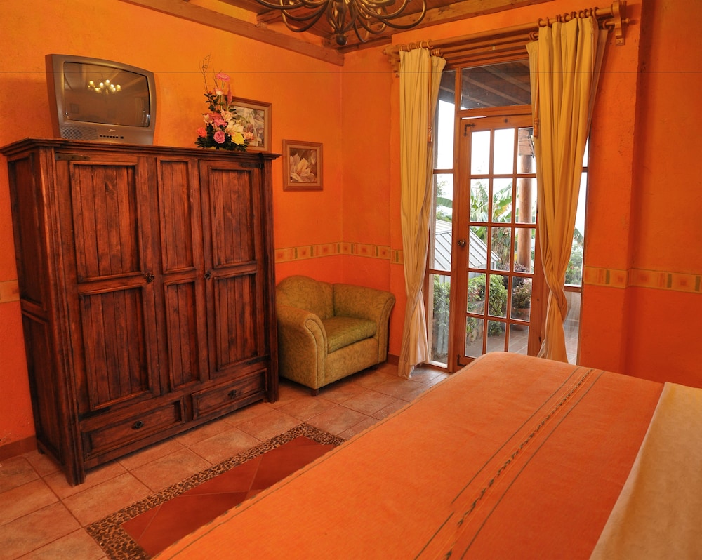 Eco Hotel Ixhi 38/74