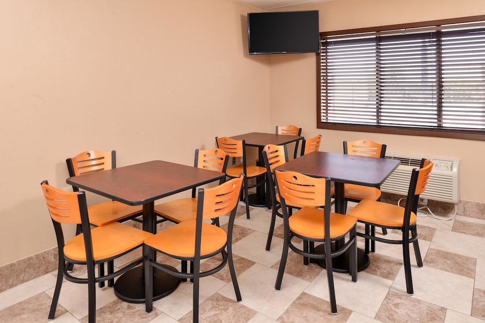 Americas Best Value Inn Clear Lake 14/18