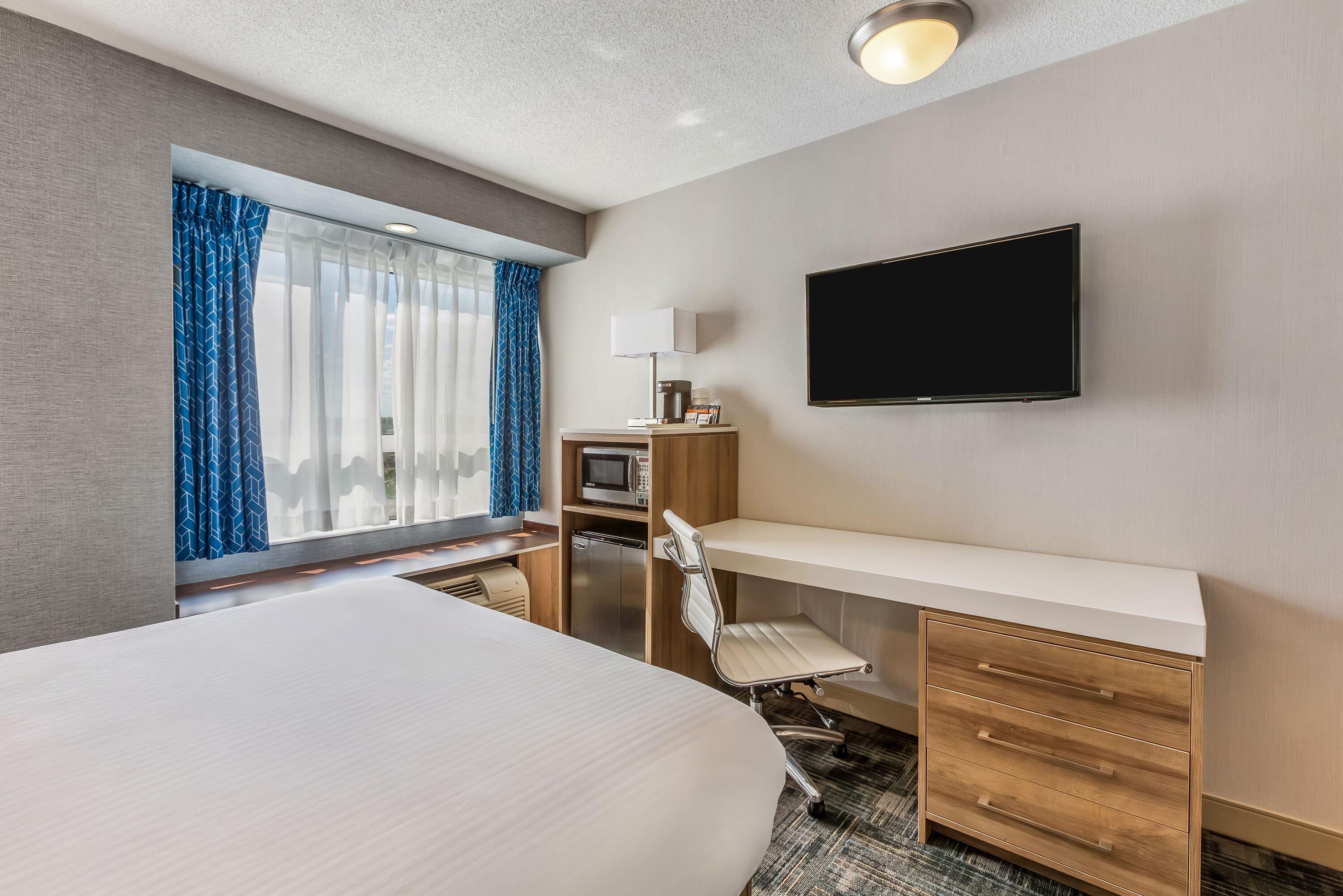 Efficiency, Queen Bed، Microtel Inn Suites By Wyndham Timmins 6/10