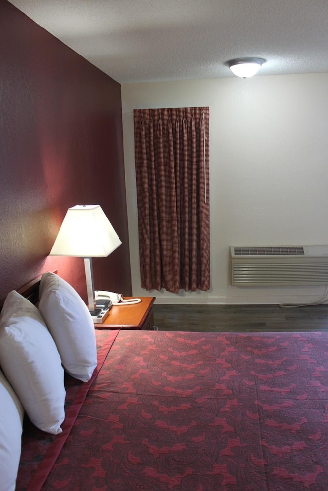 Travel Inn of Buford 35/54