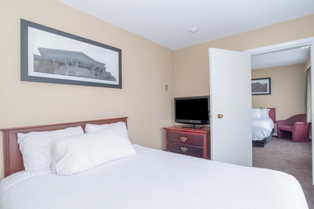 Sandman Hotel Castlegar 16/50