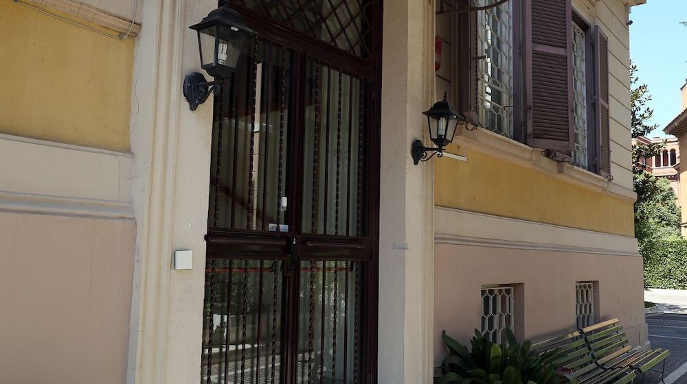 Hotel Roma Room 5/50