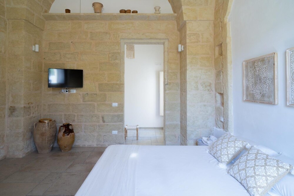 Li Perrini Boutique B&B 12/50