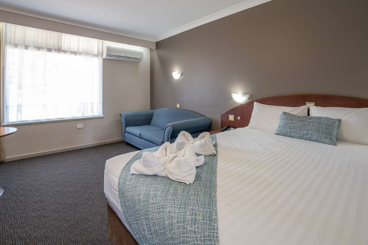 Hospitality Esperance, SureStay Collection by Best Western 16/74