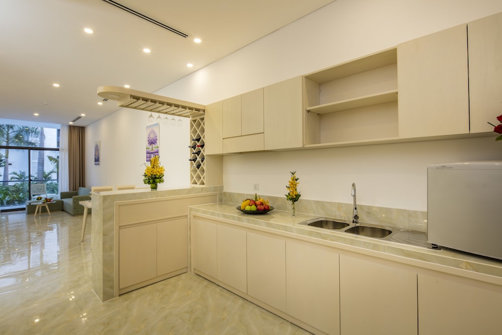 Diamond Bay Condotel Resort Nha Trang 12/77