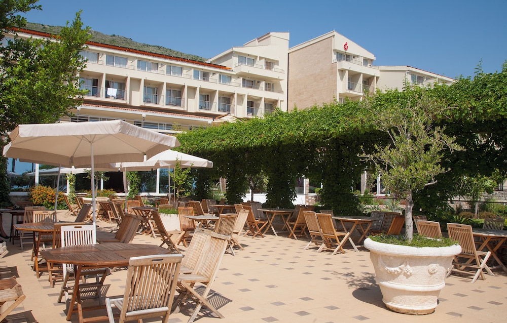Hotel Palas 21/23