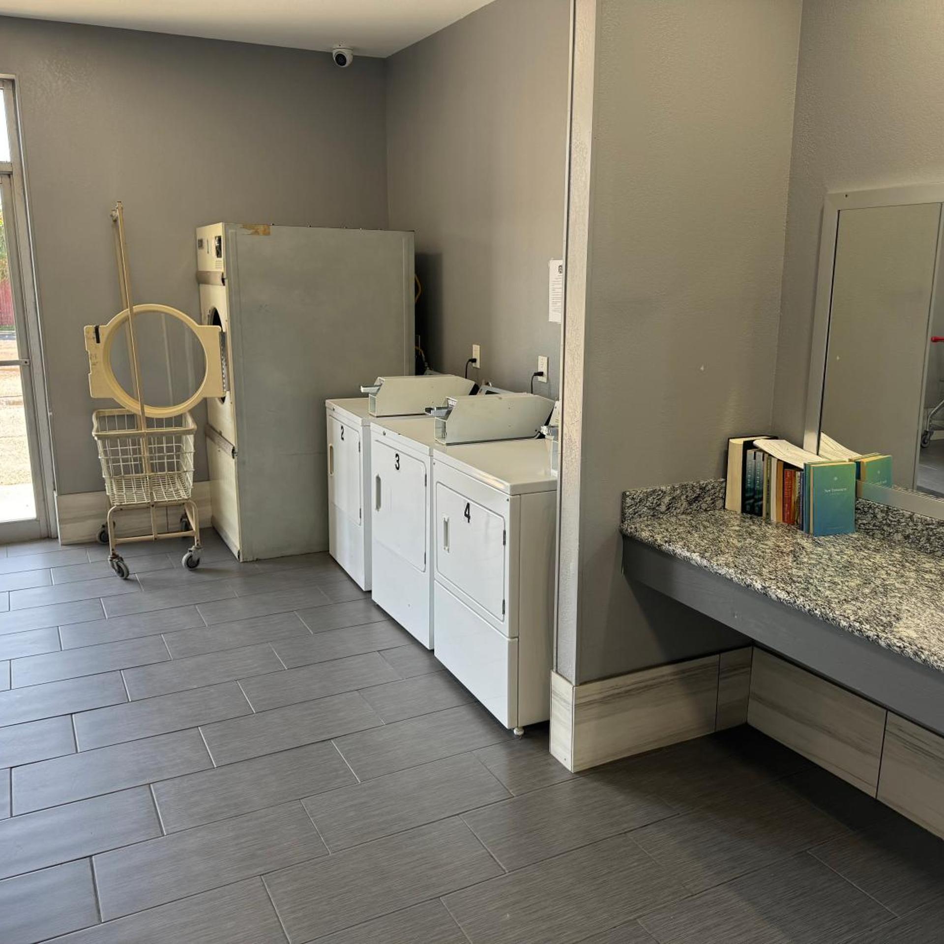Nola Inn & Suites 2/11