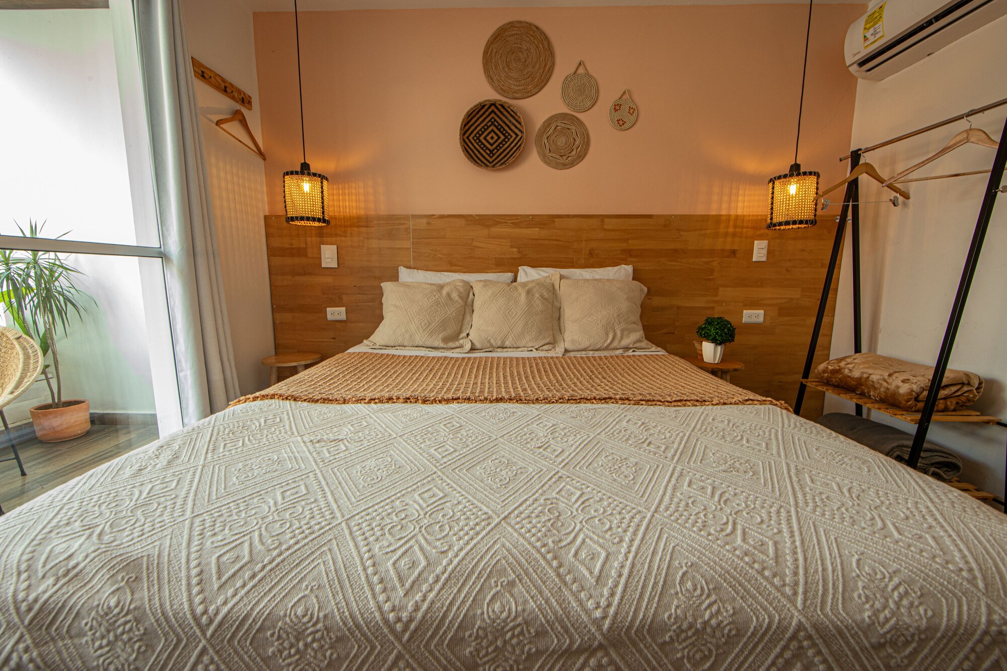 DELUXE, DOUBLE BED, BALCONY