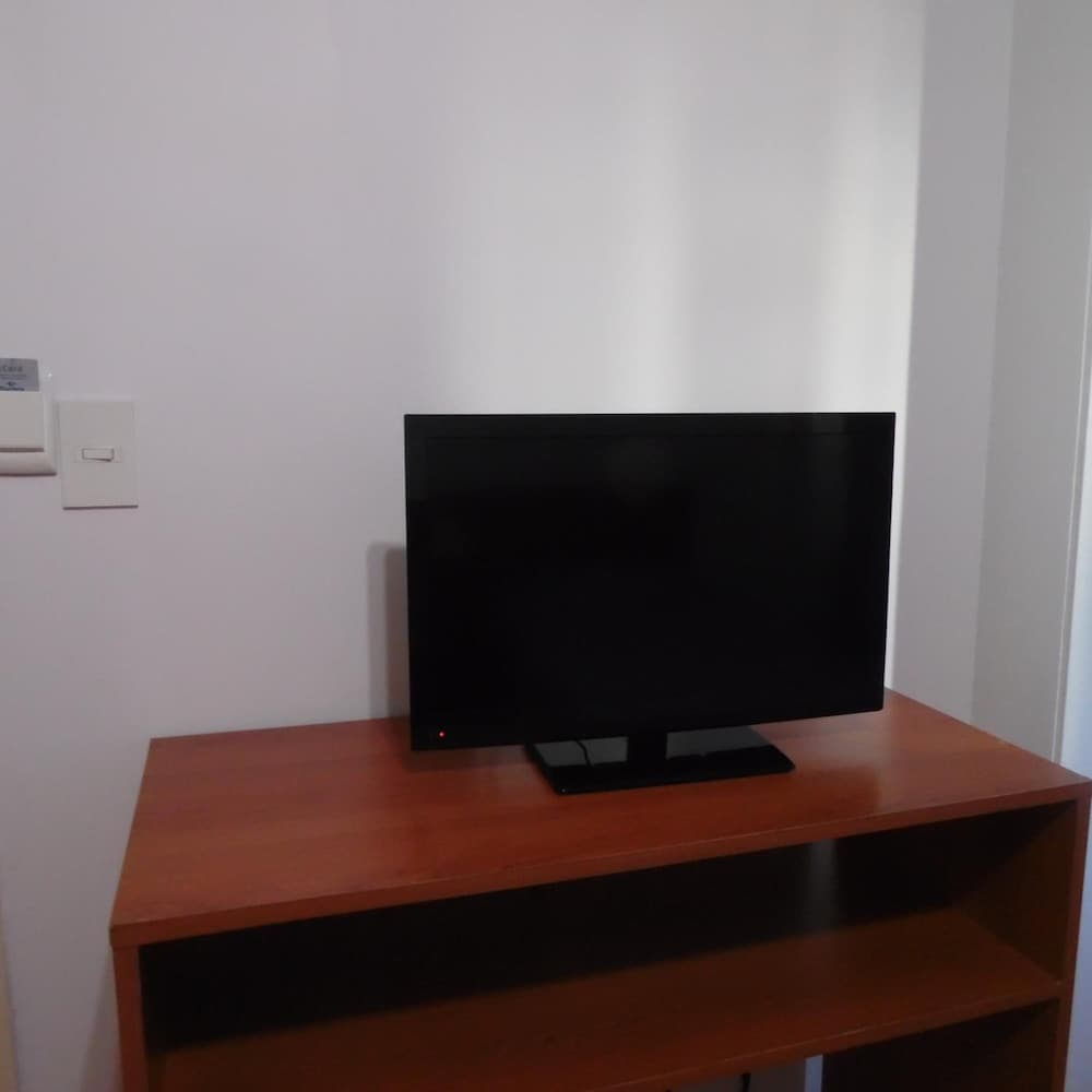Hotel Adrazi 38/40