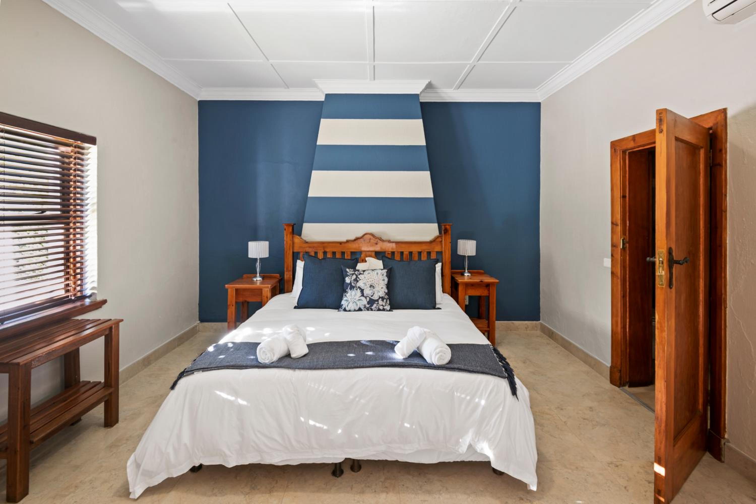De Akker Guesthouse 6/24