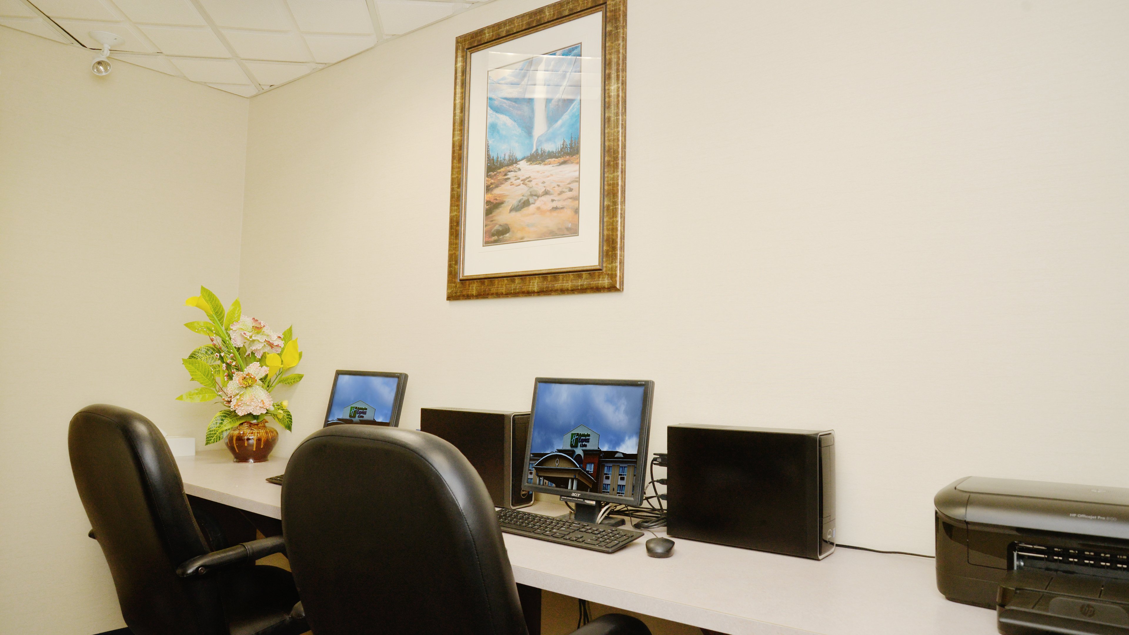 Holiday Inn Express Hotel Suites Edson 42/50