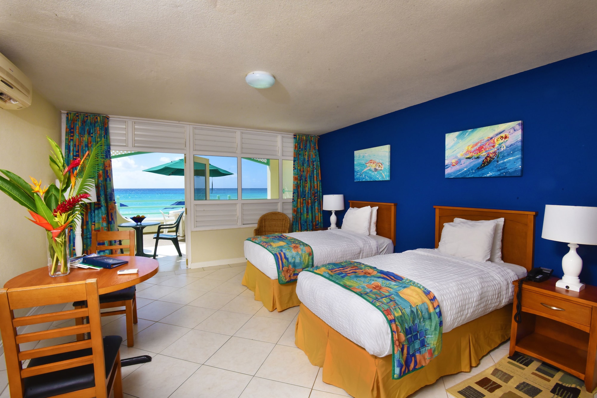 2 Bedrooms, Deluxe, Apartment, 4 Beds, Beach Front, 2 Bathrooms