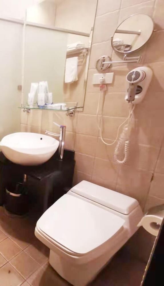 Chang Hong Villa Hotel 69/69