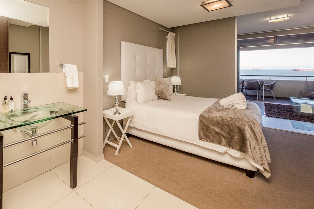 Infinity Self-Catering Apartments 21/50